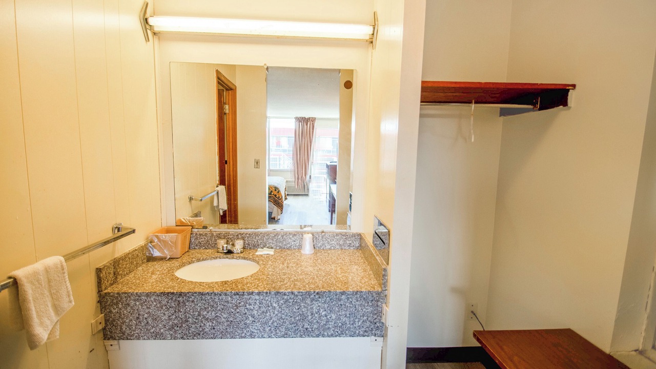 Photo of Bathroom in Goldbond
