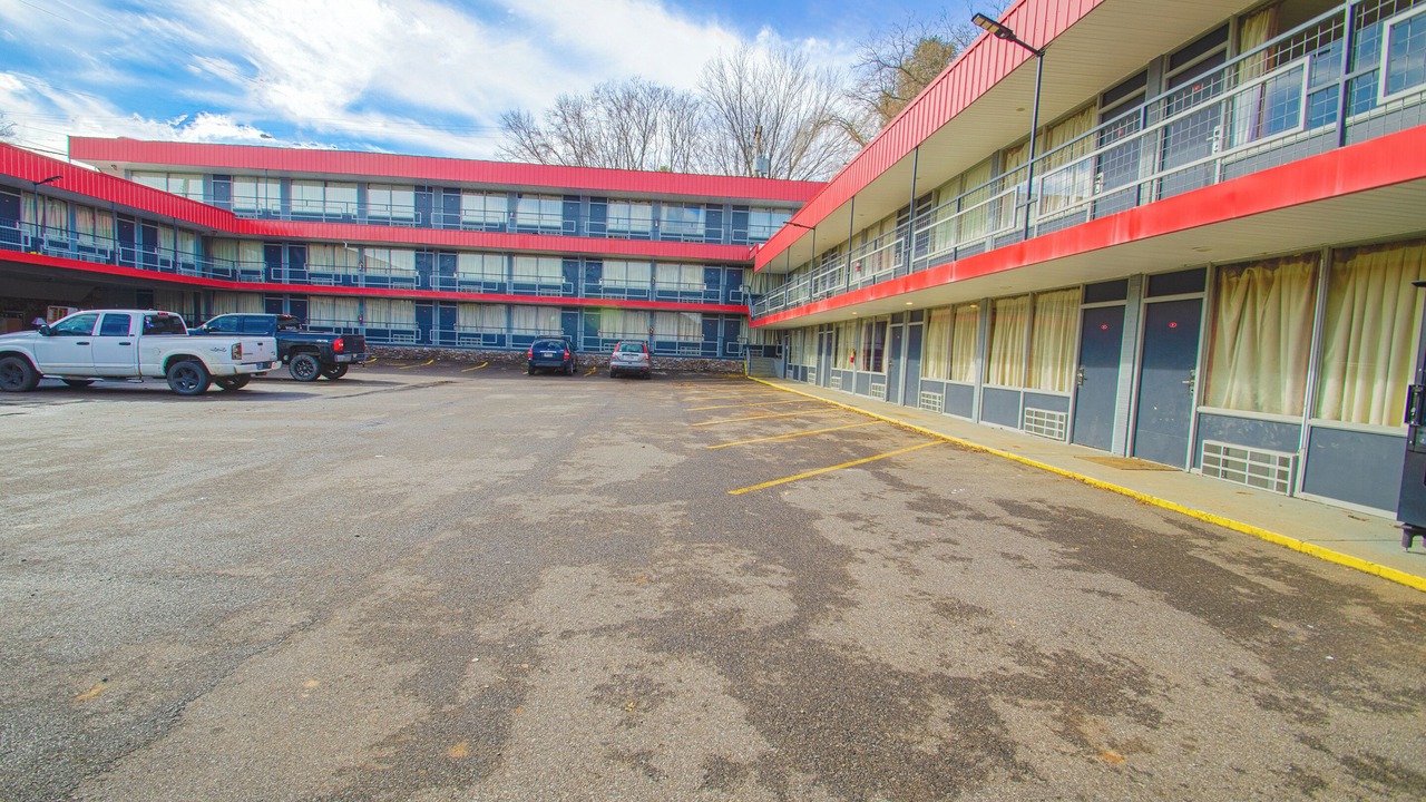 Photo of Outdoor in Goldbond