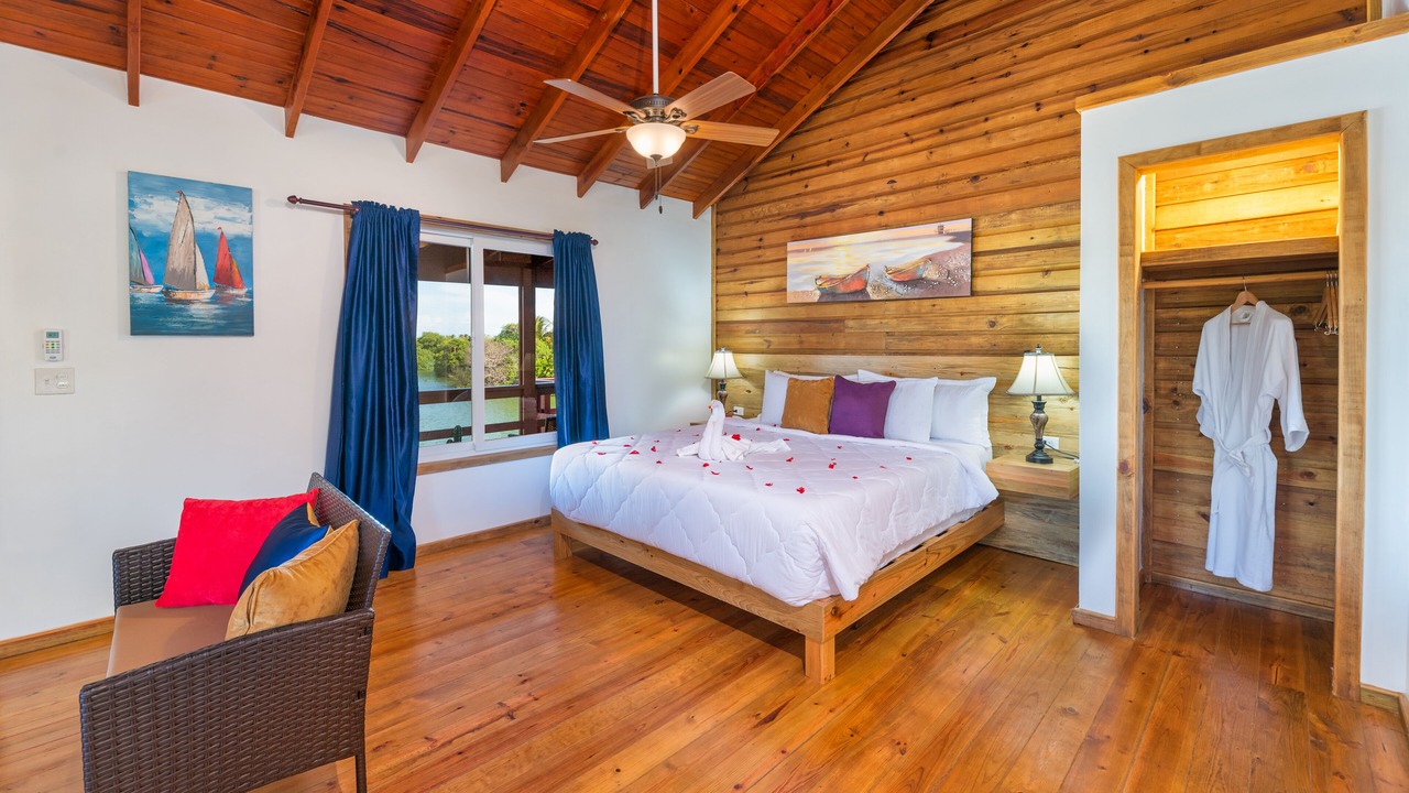 Photo of Bedroom in French Harbour