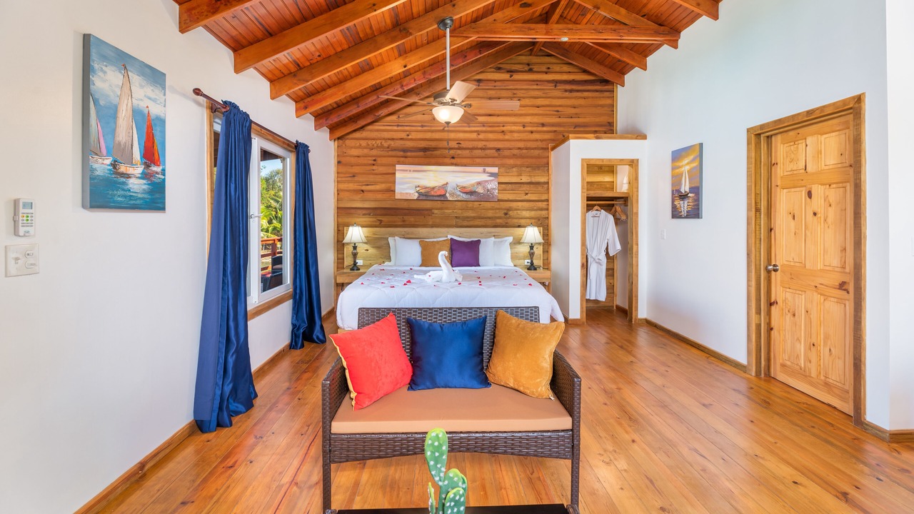 Photo of Bedroom in French Harbour