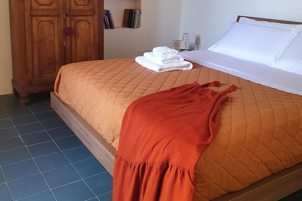 Photo of Bedroom in Melizzano