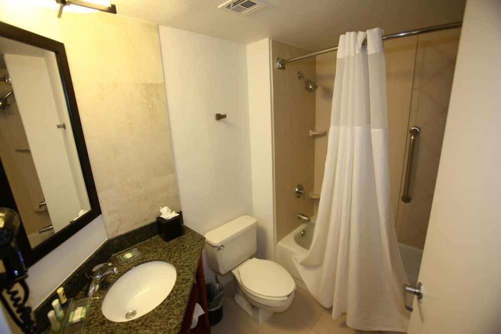 Photo of Bathroom in South Mountain