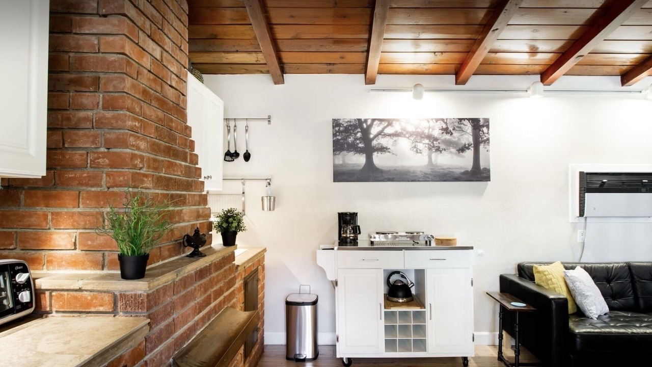 Photo of Kitchen in Reseda