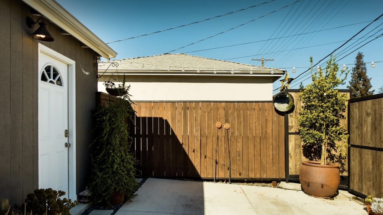 Photo of Outdoor in Reseda