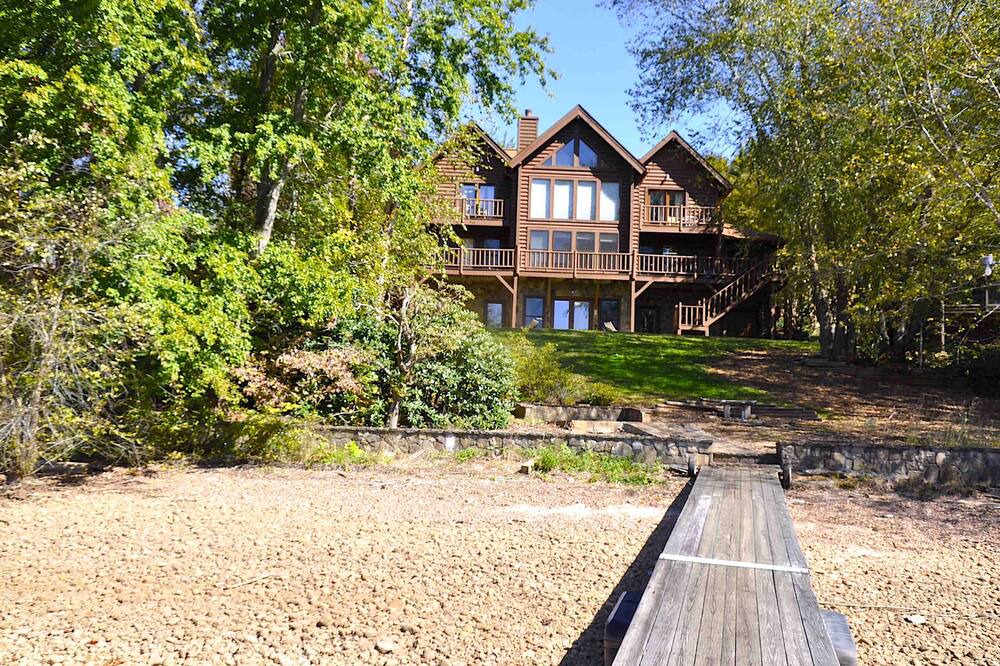 Photo of Outdoor in Hiawassee