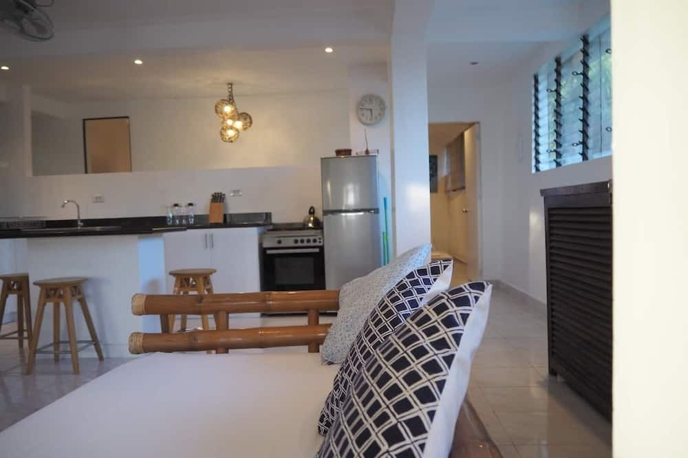 Photo of Livingroom in Manoc-Manoc