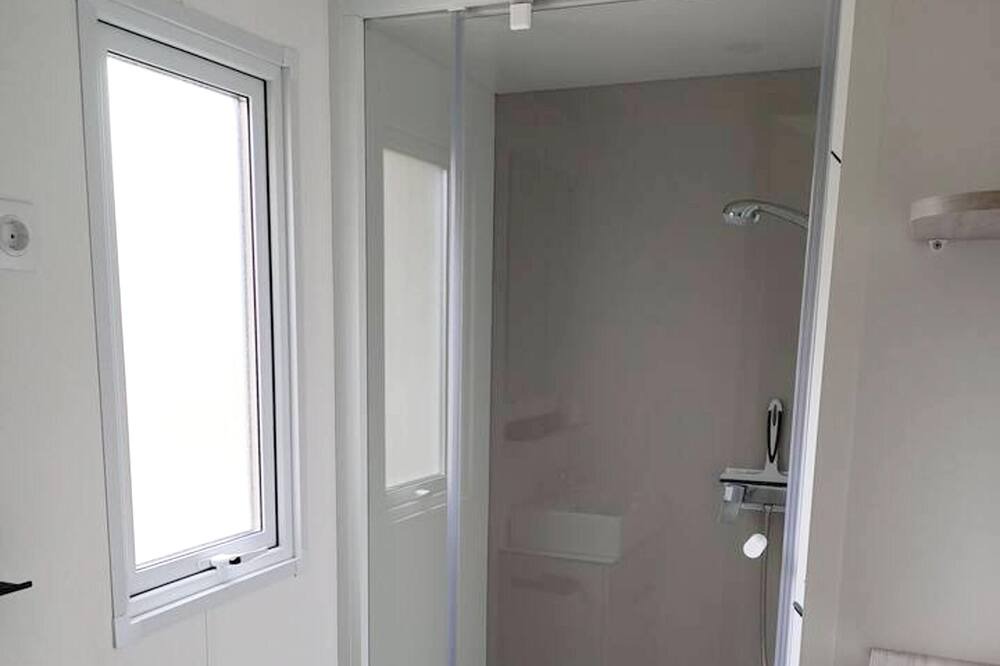 Photo of Bathroom in Coulanges
