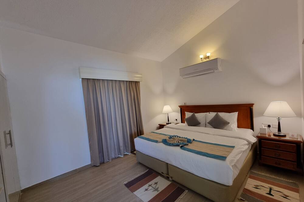 Photo of Bedroom in Al Kubus