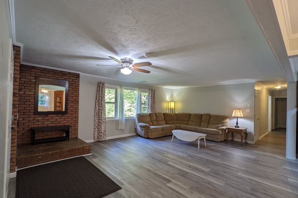 Photo of Bedroom in Staffordsville