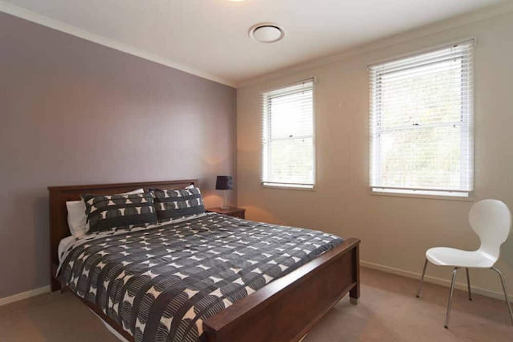 Photo of Bedroom in Cranebrook