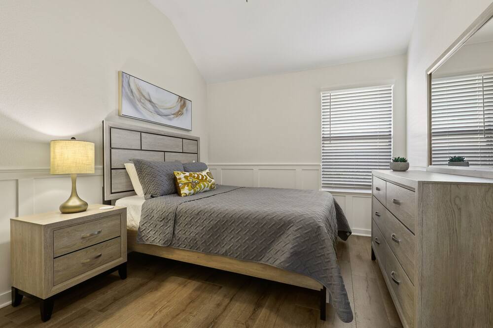 Photo of Bedroom in Little Elm