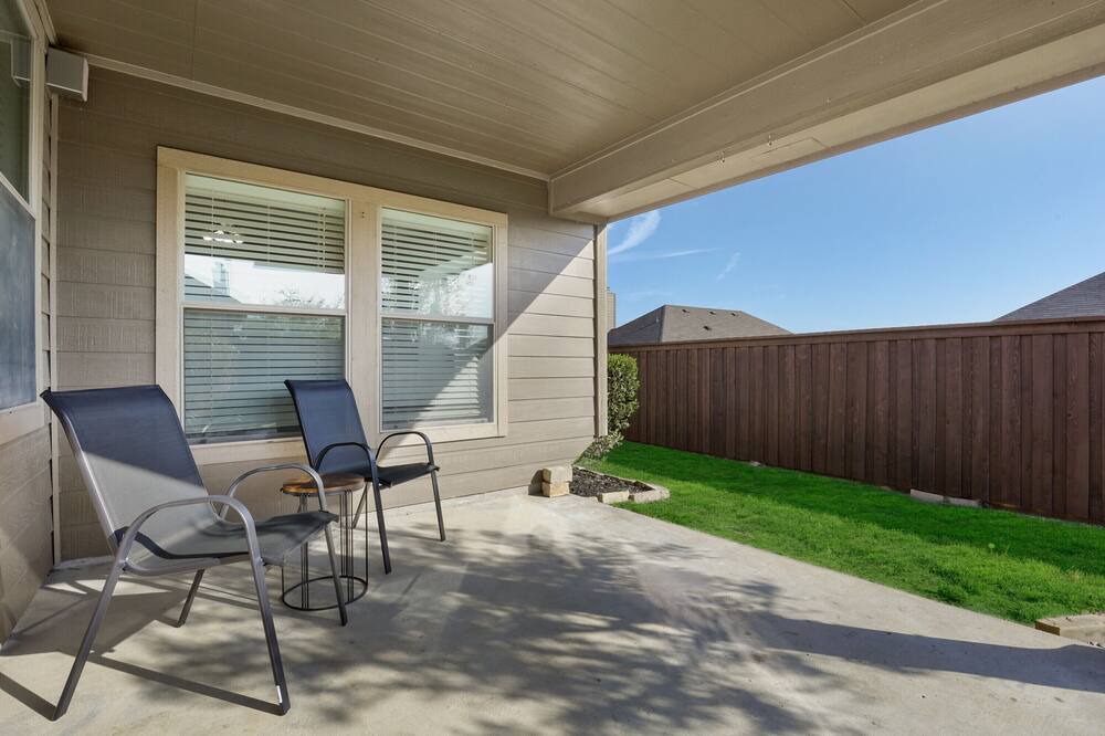 Photo of Patio Balcony in Little Elm