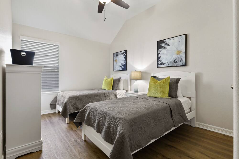 Photo of Bedroom in Little Elm