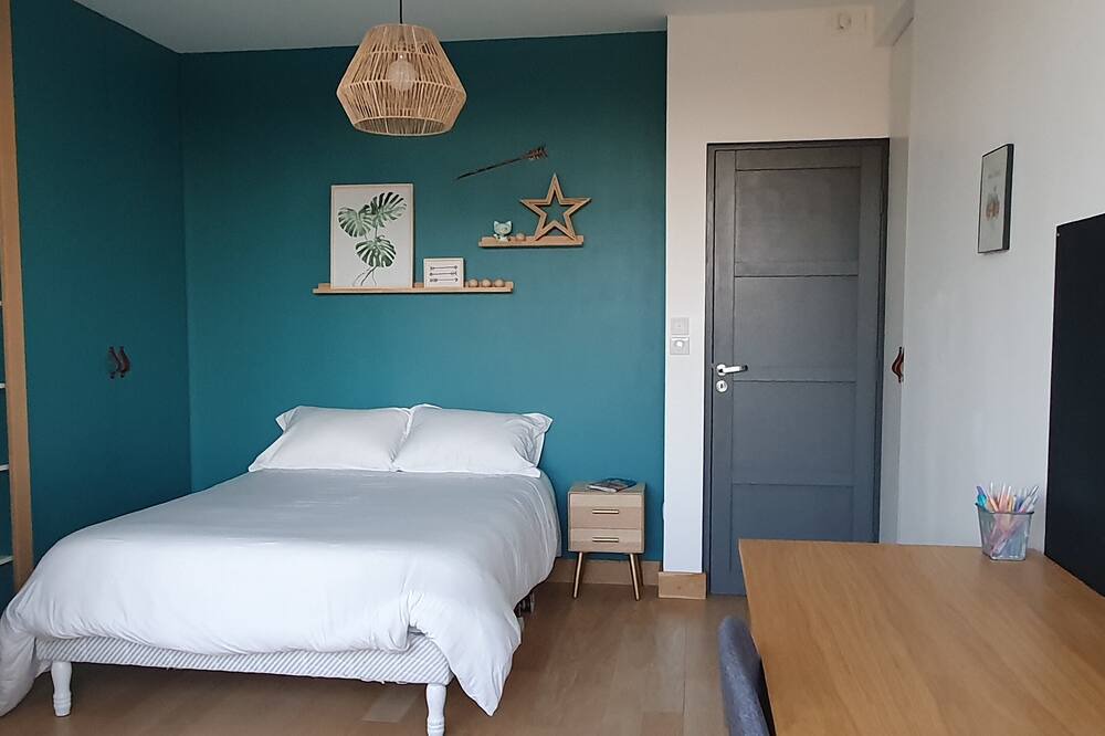Photo of Bedroom in Talence