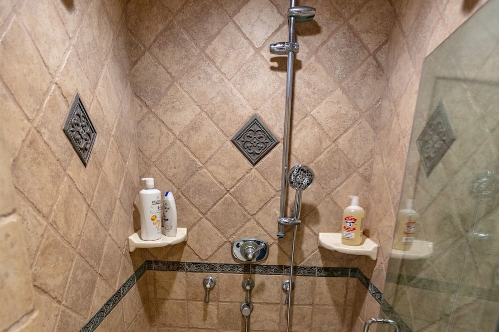 Photo of Bathroom in Reseda