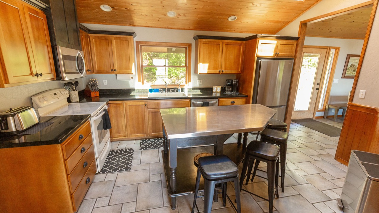 Photo of Bathroom in Gold Beach