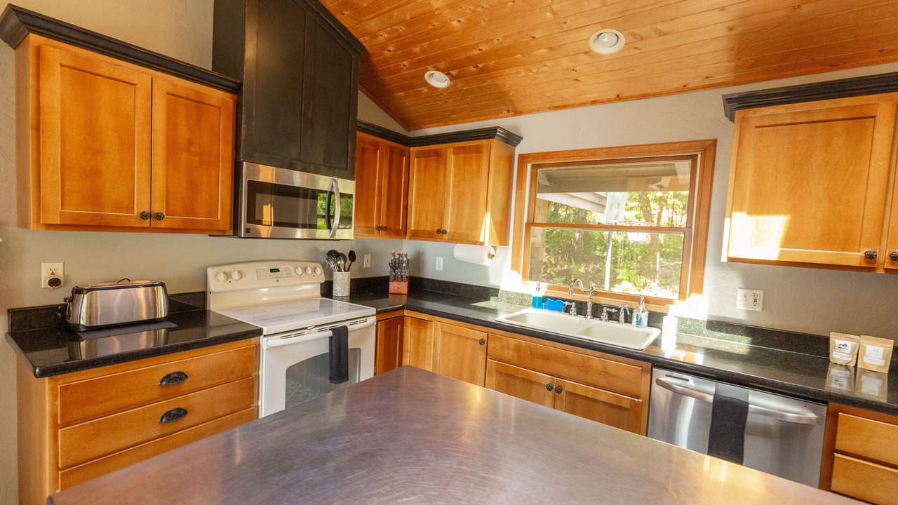 Photo of Bathroom in Gold Beach