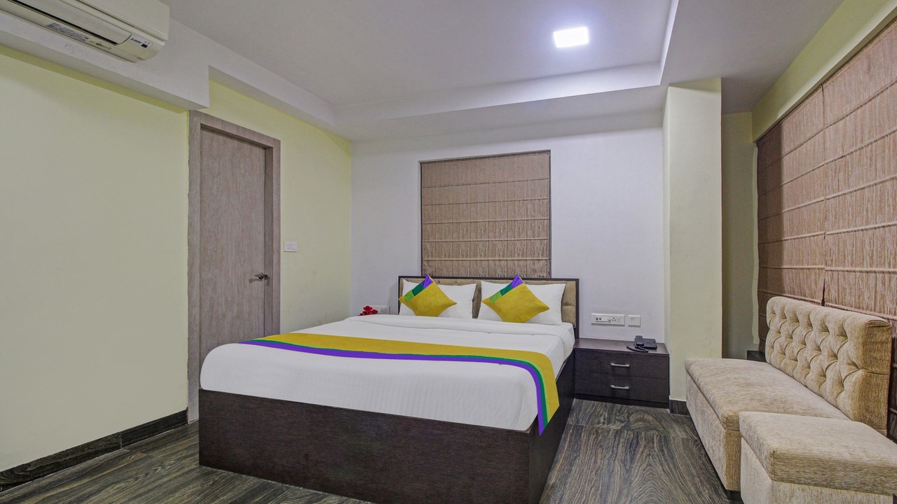 Photo of Bedroom in Kalighat