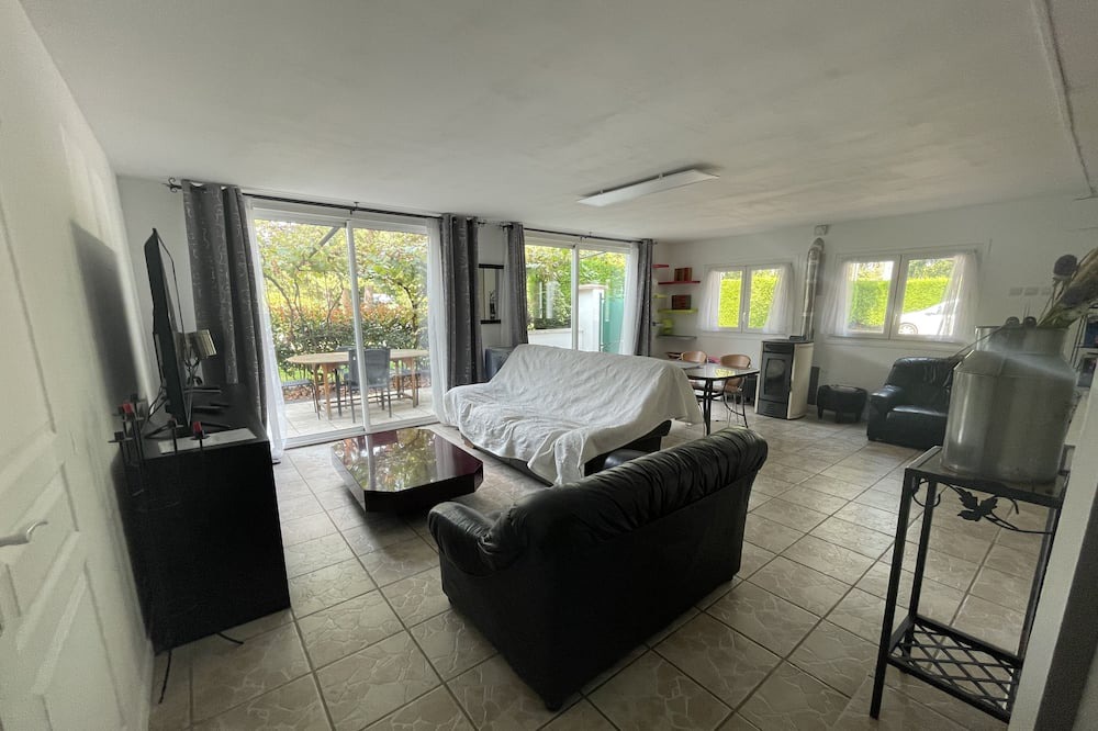 Photo of Livingroom in Contres