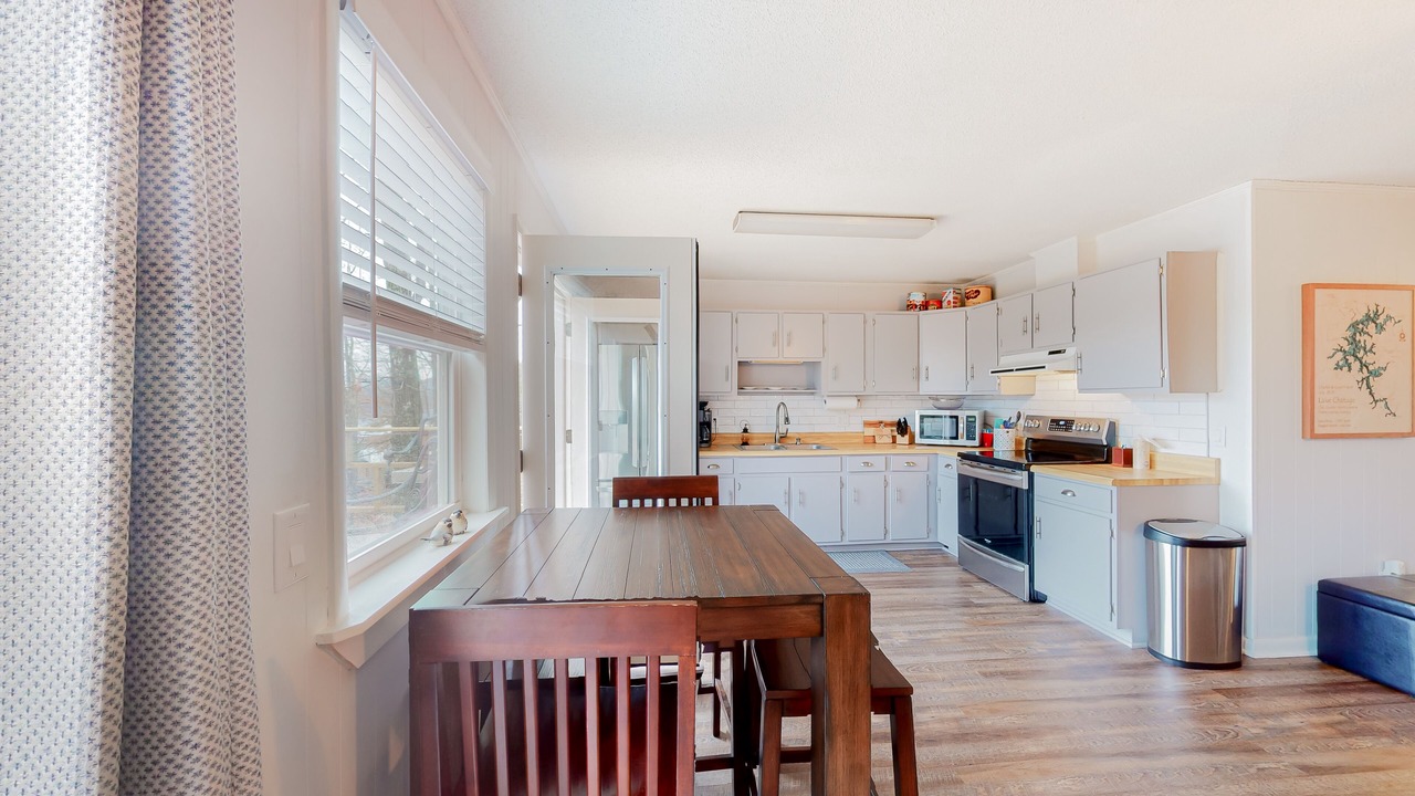 Photo of Kitchen in Hiawassee