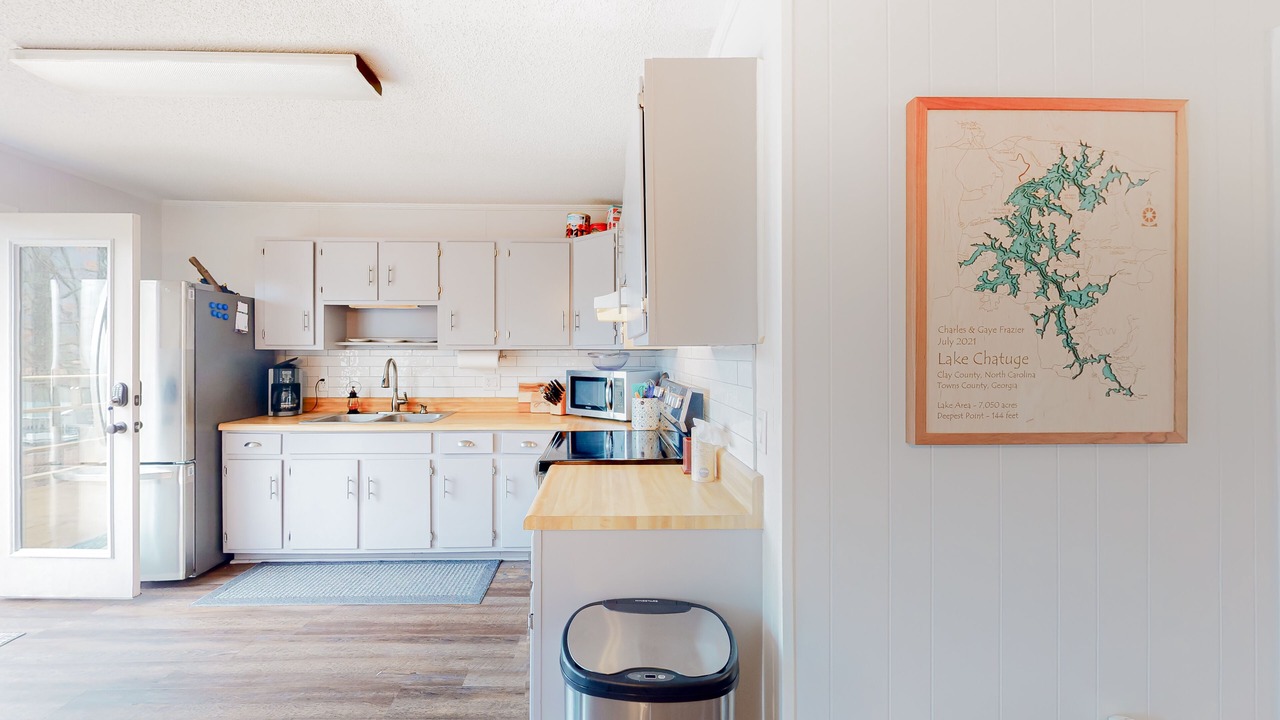 Photo of Kitchen in Hiawassee