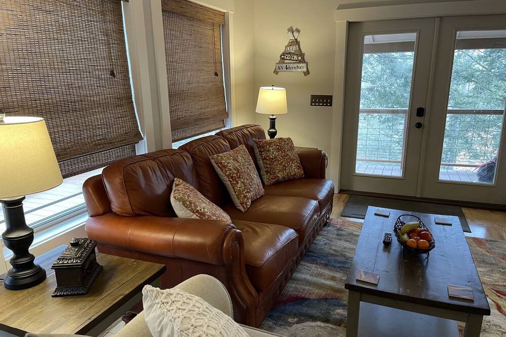 Photo of Livingroom in Flat Top