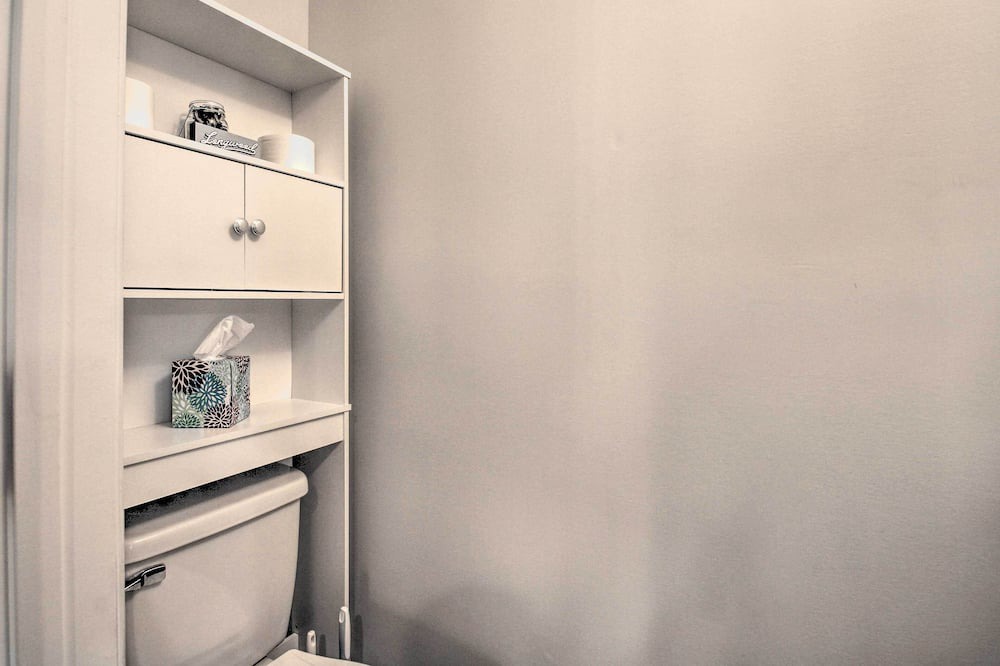 Photo of Bathroom in Farmville