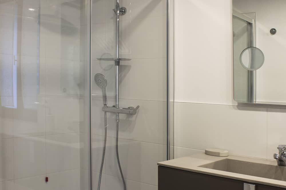Photo of Bathroom in Codogne
