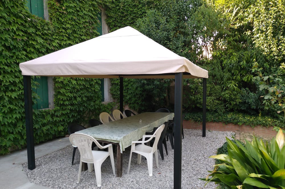 Photo of Patio Balcony in Codogne