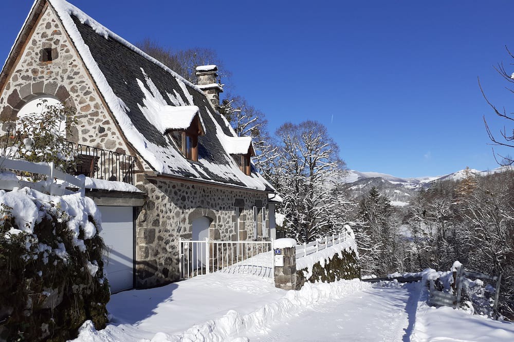 Photo of Outdoor in Vic-sur-Cere