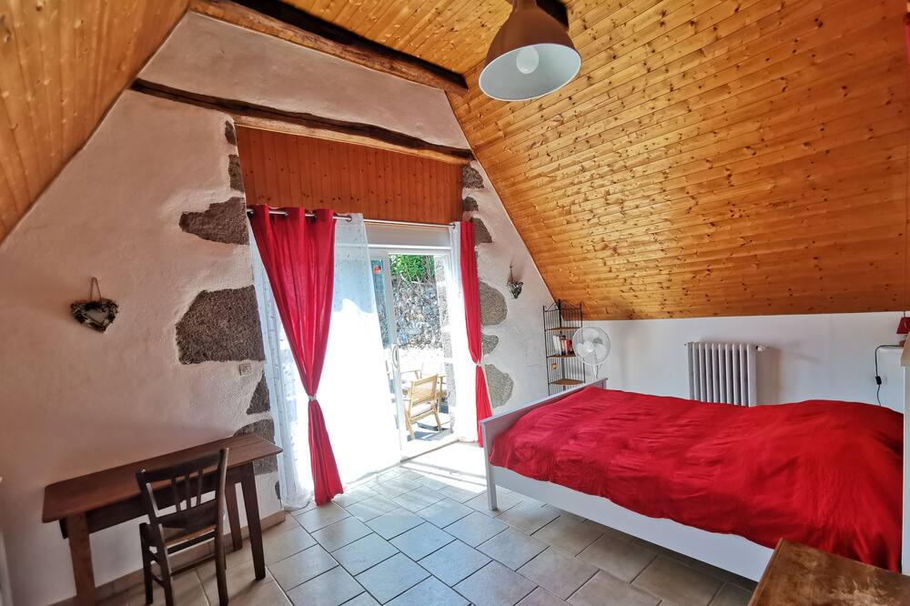 Photo of Bedroom in Vic-sur-Cere