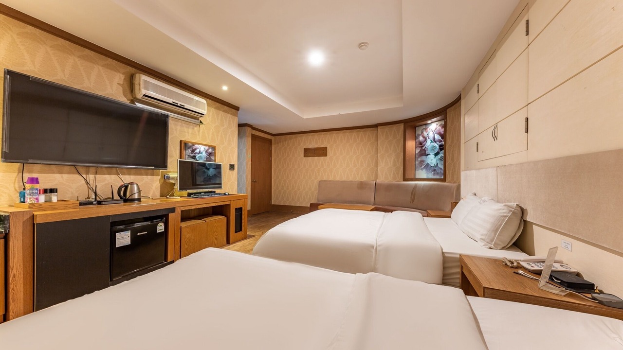 Photo of Bedroom in Araemojong