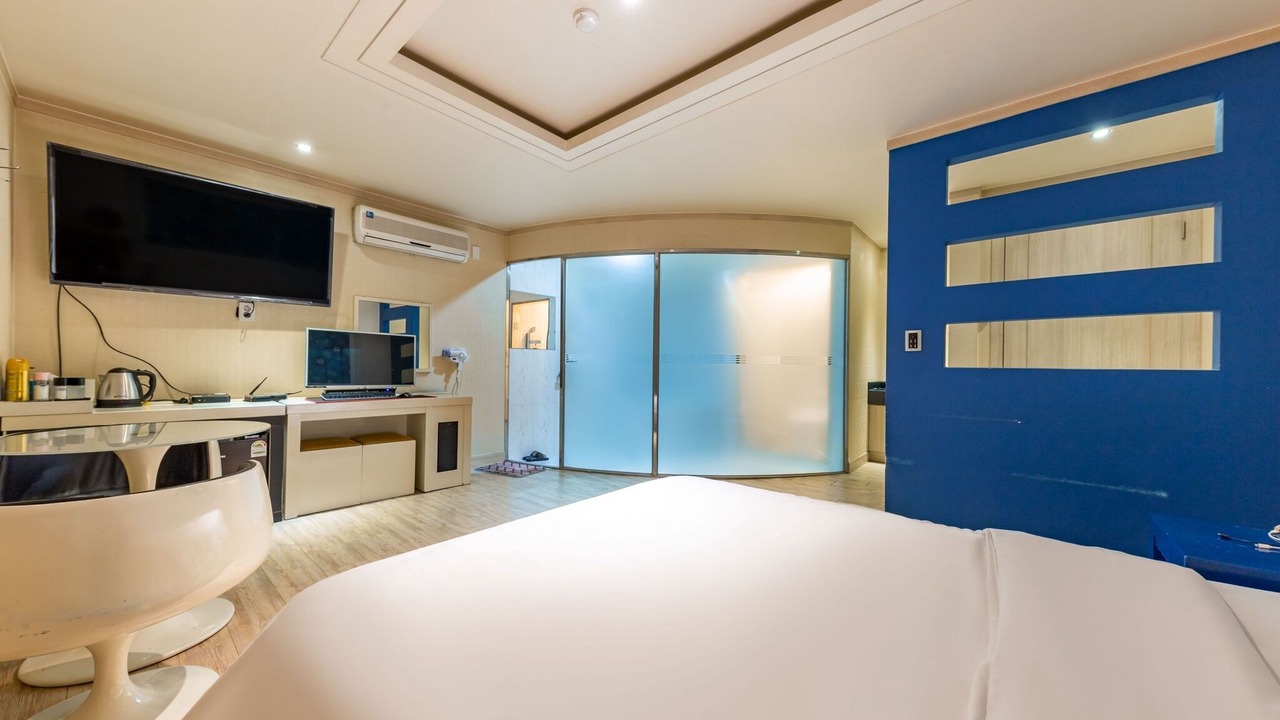 Photo of Bedroom in Araemojong