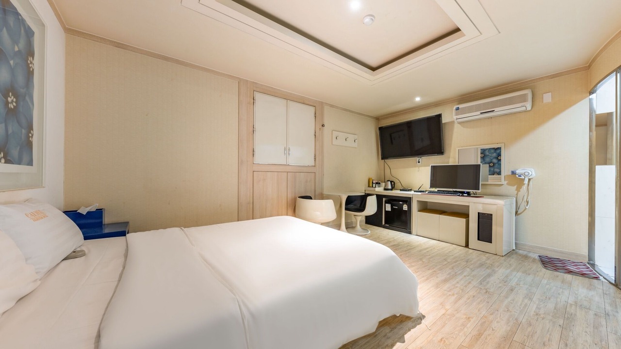 Photo of Bedroom in Araemojong
