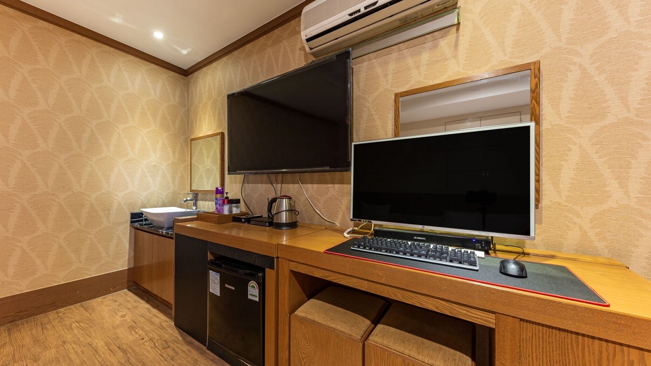Photo of Bedroom in Araemojong
