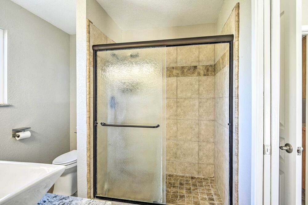 Photo of Bathroom in Golden Hills