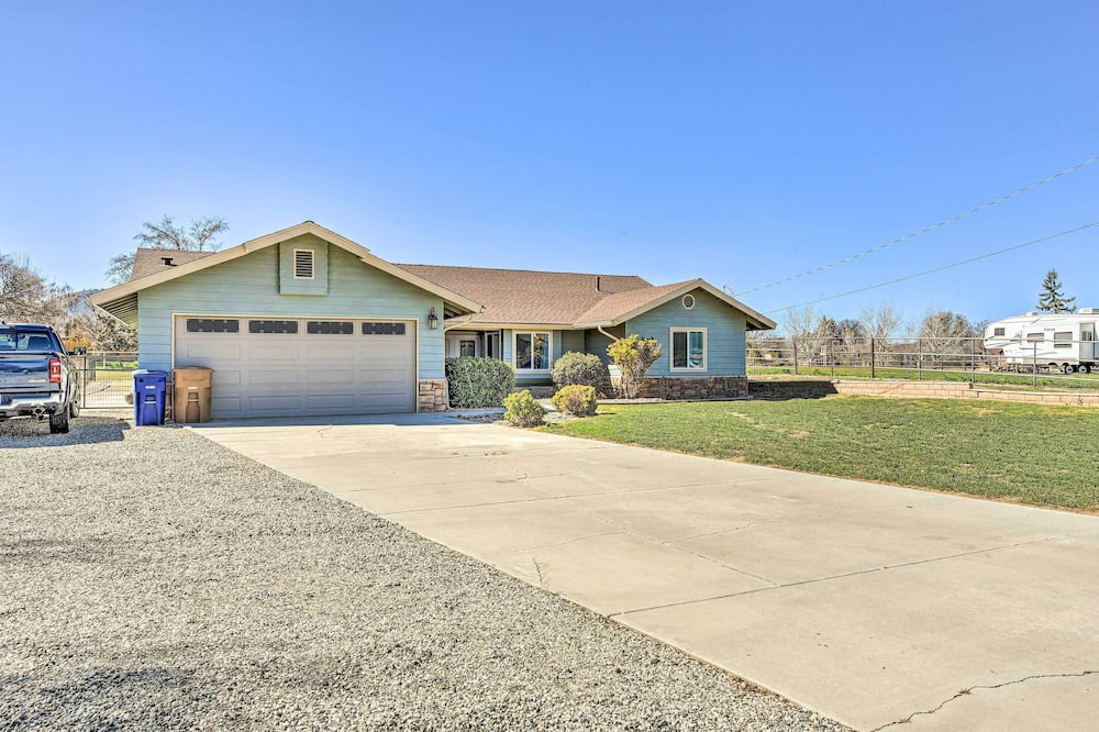Photo of Outdoor in Golden Hills