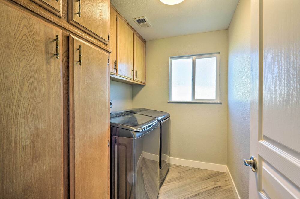 Photo of Bedroom in Golden Hills