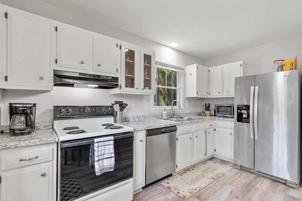 Photo of Kitchen in Chesterfield