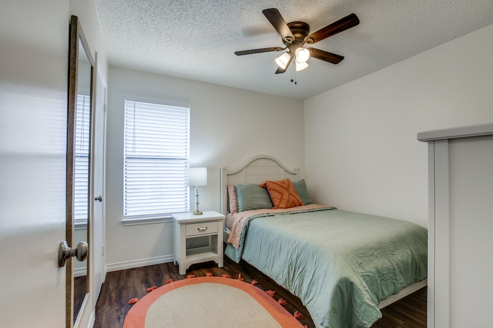 Photo of Bedroom in Allen