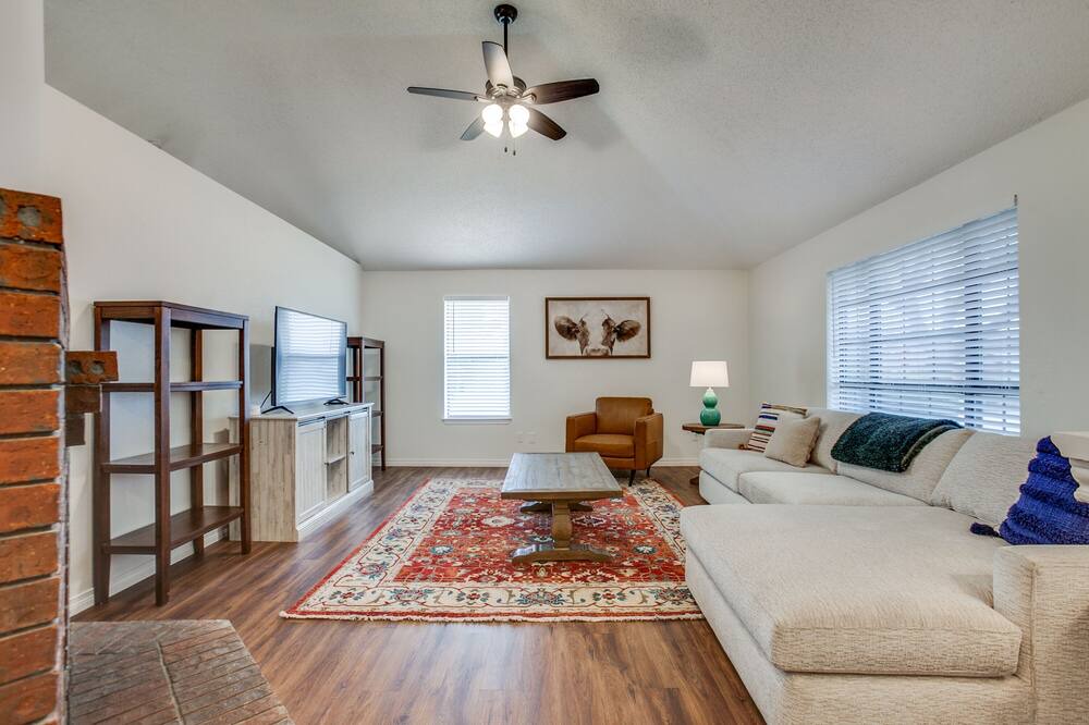 Photo of Livingroom in Allen