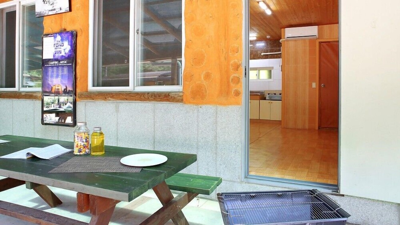 Photo of Bedroom in Buk