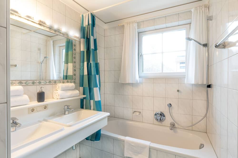 Photo of Bathroom in Ebene