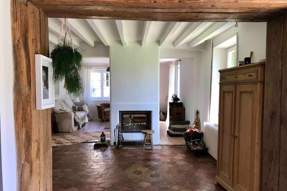 Photo of Livingroom in Saint-Martin-de-Nigelles