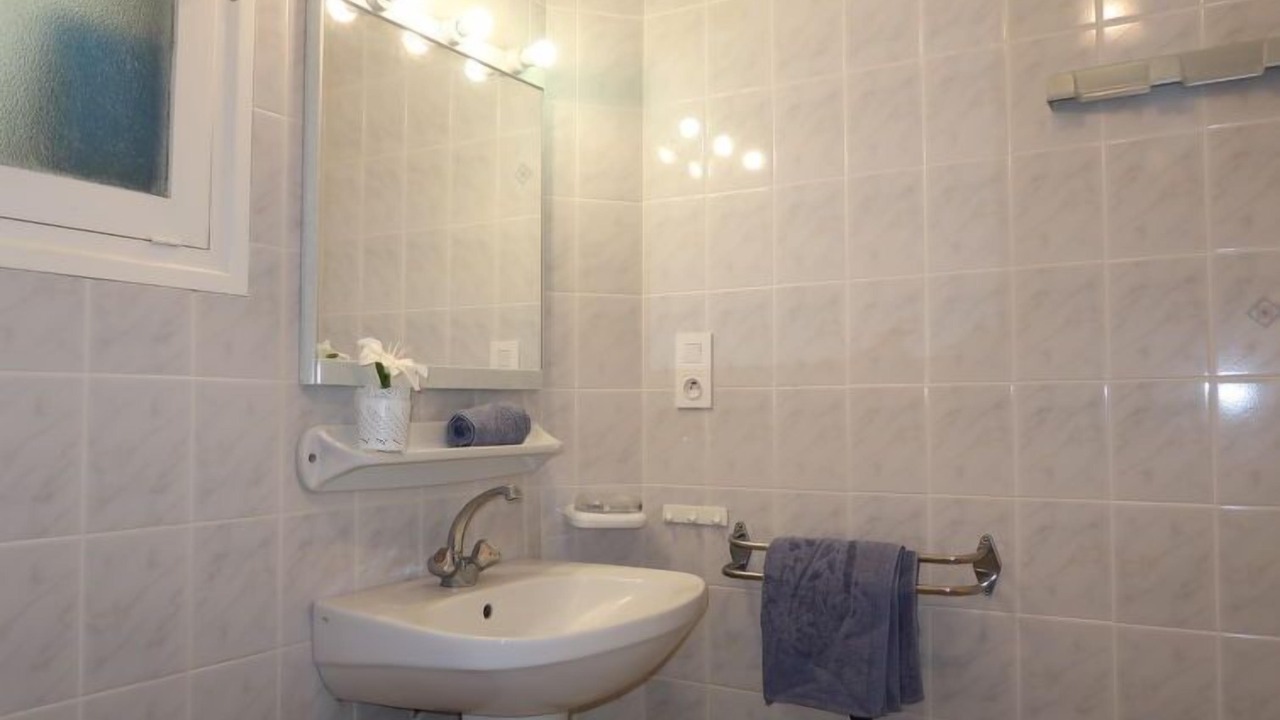Photo of Bathroom in Ploumilliau