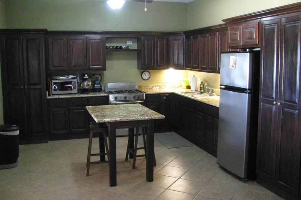 Photo of Kitchen in West End