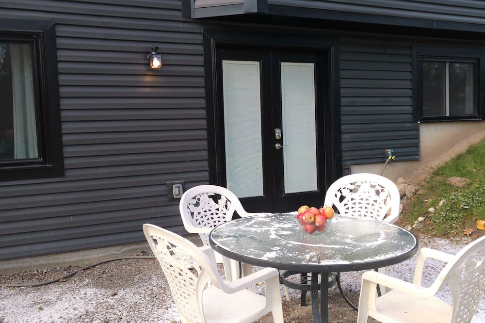 Photo of Patio Balcony in Dundas