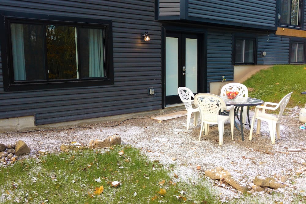 Photo of Patio Balcony in Dundas