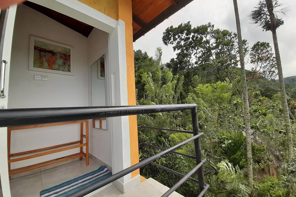 Photo of Patio Balcony in Moragolla