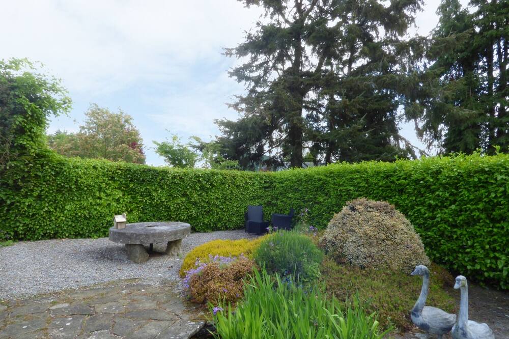 Photo of Outdoor in Ninemilehouse